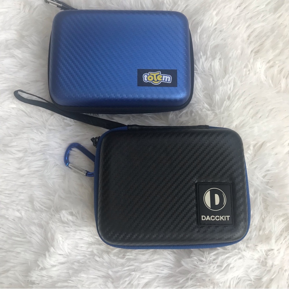 Carrying Cases/Hard-Shell Storage (TOTEM & D DACCKIT) for Pokémon/Trading Cards